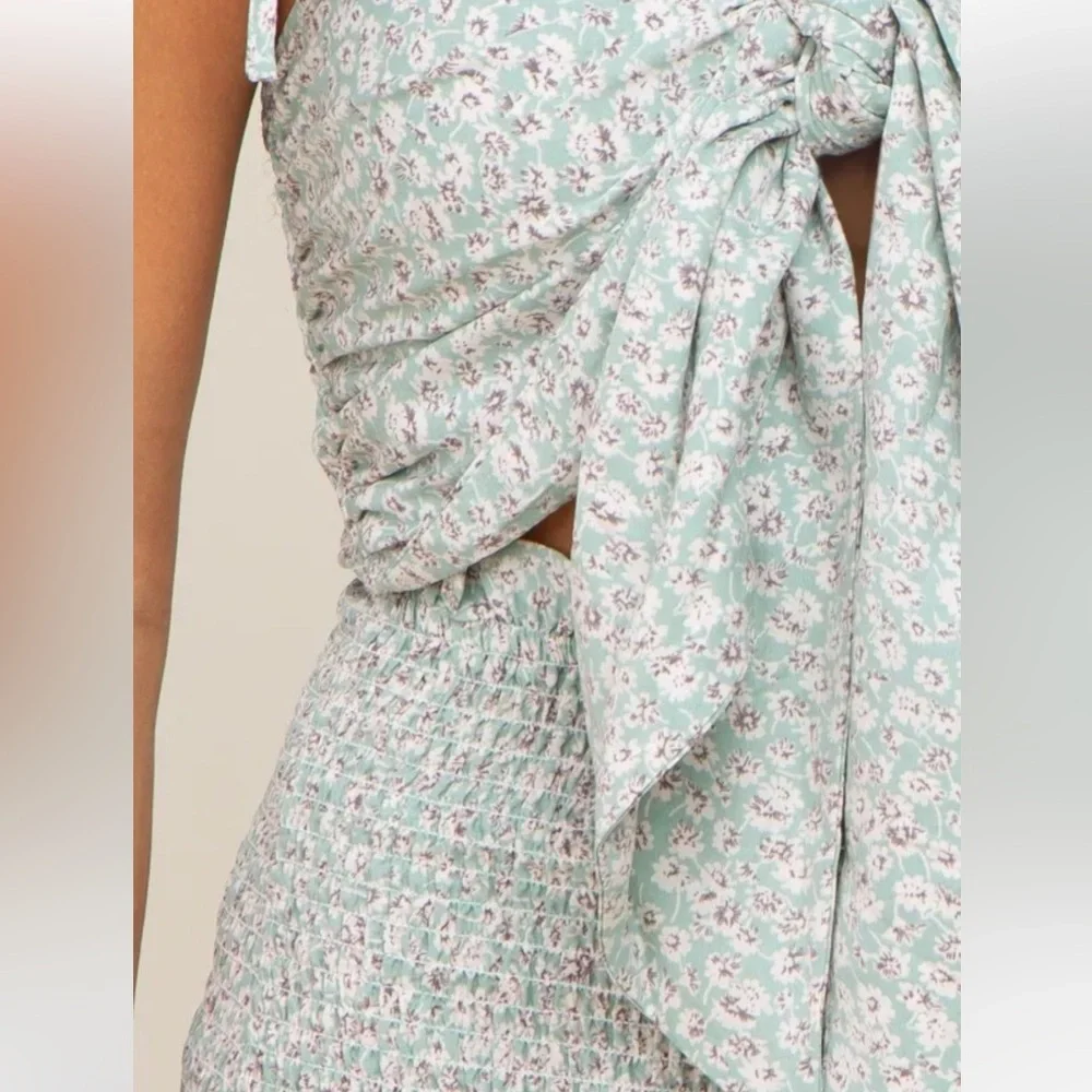 ✨ Mabel Garden Midi Dress – Green & White Floral – Size Large ✨ - Picture 10 of 10